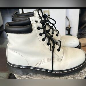 Dr. Martens size 9 white used showing some wear